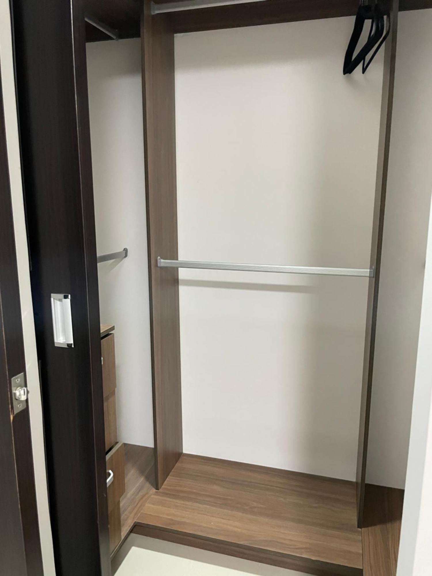 Distinhome Apartment